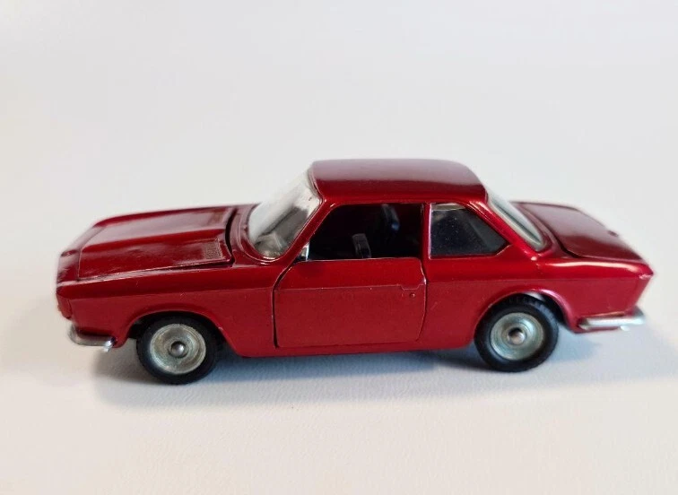BMW 2000 Vehicle Year Vintage Manufacture Diecast Cars, Trucks