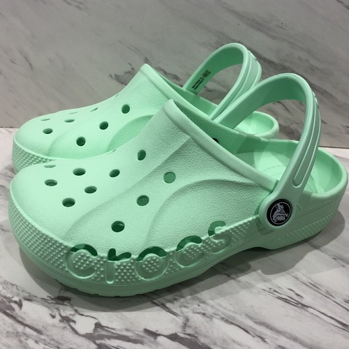 crocs relaxed fit clogs