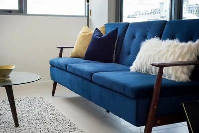 Retro Styling Velvet Sofa Bed Retro Styling Velvet Sofa Bed