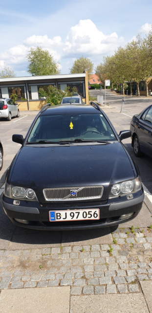 Volvo V40, 2,0, Benzin, 2002, km 360000, sortmetal, træk,…