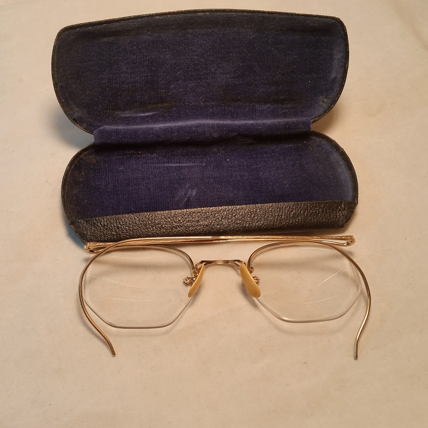 American Optical Numont Crossley True Antique Eyeglasses & Case - 12K Gold Fill - Picture 3 of 10
