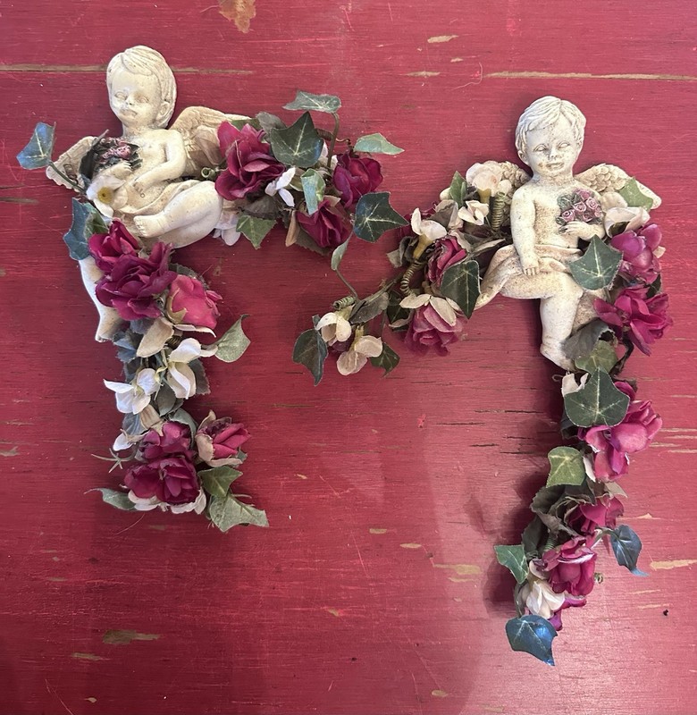 Painted Resin Angel Cherub Doorway Figurines Floral Set of 2 White Pink Green