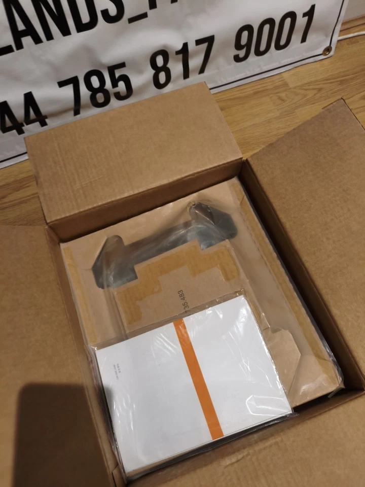 NEW Genuine OEM VW CD Radio Navigation Touchscreen China RNS 315 3AD035272B - Image 3 of 4