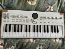 Arturia Astrolab 37 Keyboard Excellent condition hardly used, original packaging