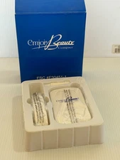 NEW EMJOI Beauty Compact Hair Removal Gold Plated Tweezer Set in Box