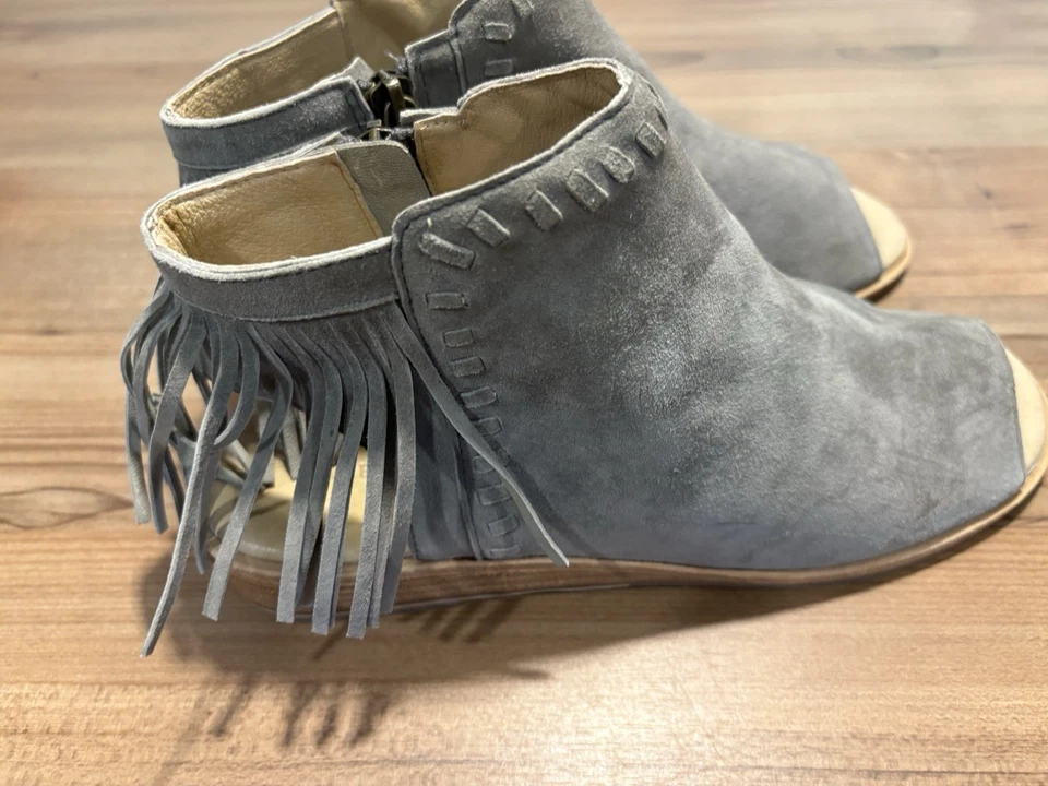 Zapatos Gee WaWa Anthro Gamuza Mujer Talla 10 Gris Punta Abierta Tacón Flecos Cremallera Sin Cordones Foto 4 de 4