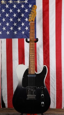 Fender Player Plus Telecaster with Pau Ferro Fretboard - Silver Smoke