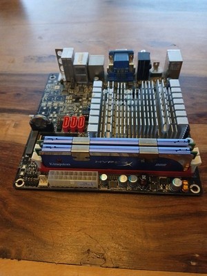 ZOTAC Ionitx-D-E Mainboard Mini Itx Incl. Kingston 2×2 Gb Speicher