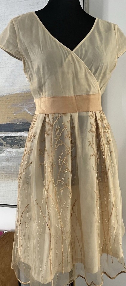 Green Lip Gold Embroidered Mesh Dress Size M L Fit & Flare Occasion