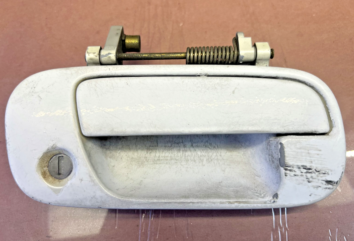 99 Honda Prelude Exterior Right Side Door Handle Assembly Lever