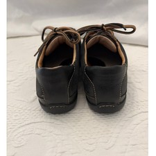 Navy Blue Suede Børn “Malena” Loafers - Size 7.5 M - Lug Sole. Born flat penny loafers - Gem main image 3