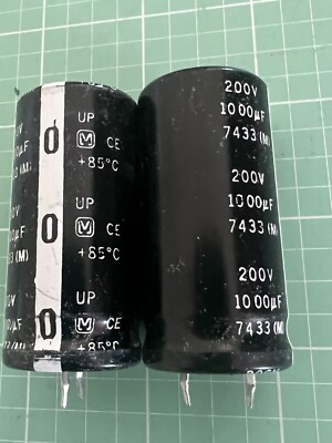 Condensatori Panasonic 1000uF 200V Snap-in 25x50mm (2 Pezzi) | Nuovi Eccetto Confezione