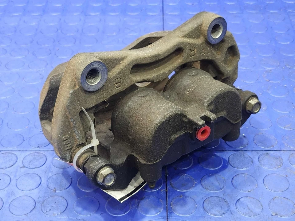 Conjunto de pinza de freno delantera derecha lado pasajero Nissan 370Z 09-20 OEM Foto 4 de 4