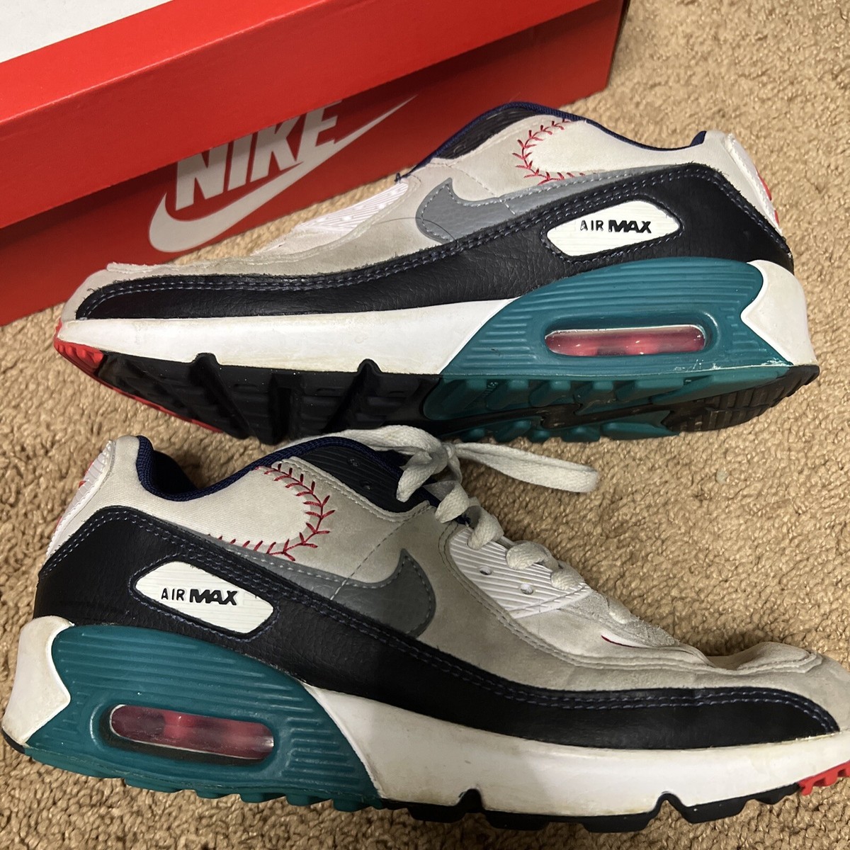 Size 6.5 gs- Nike Air Max 90 x Ken Griffey Jr. Backwards Cap 