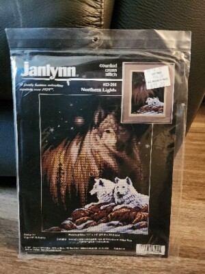 Janlynn 13-244 Counted Cross Stitch Kit Northern Lights Wolves 11''x14'' USA 