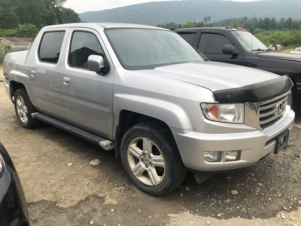13 HONDA RIDGELINE Radiator - Imagem 3 de 4