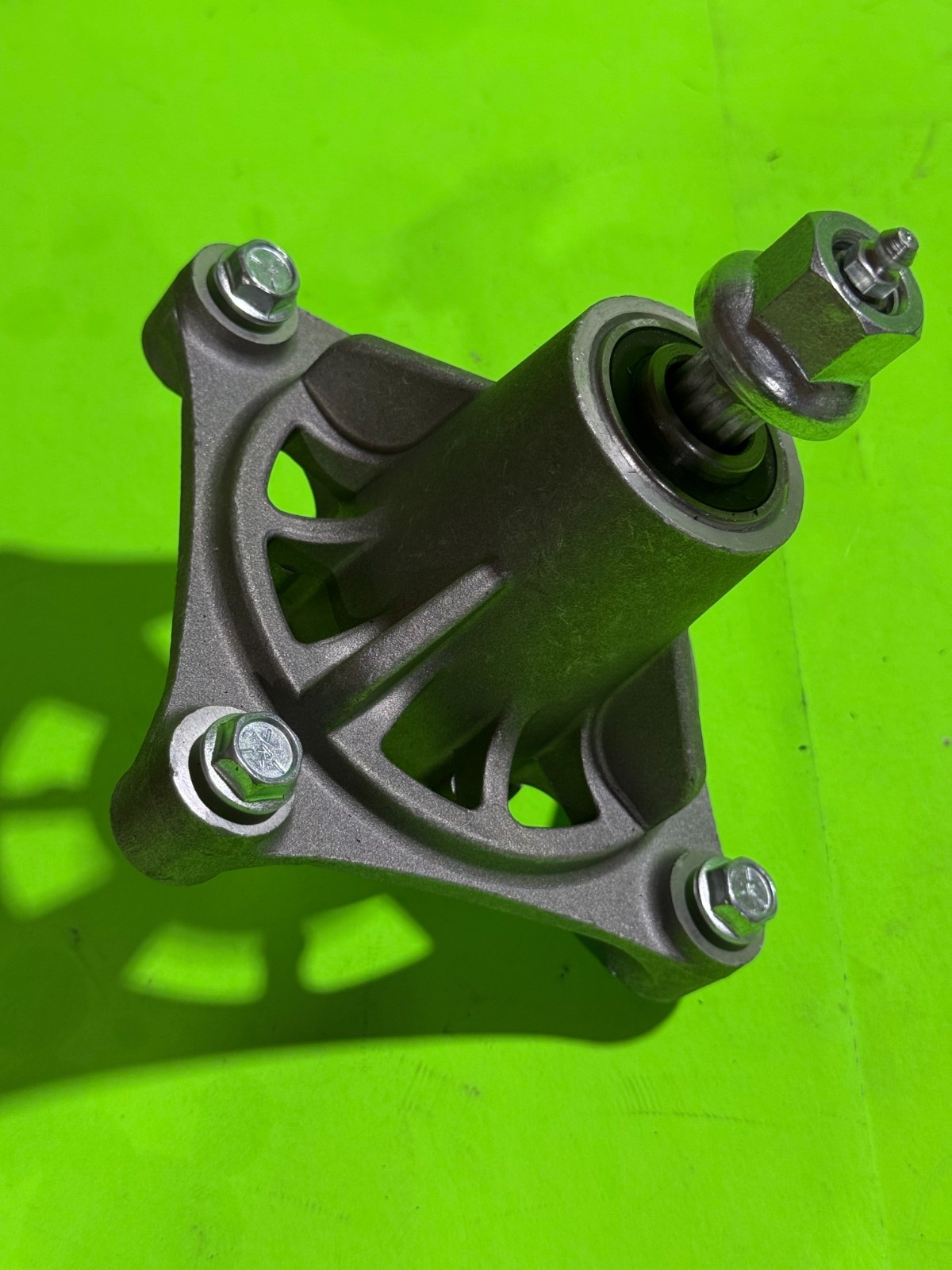 Husqvarna Z142 Deck Rebuild Kit – Mulching Blades, Spindles, Belt & Pulleys