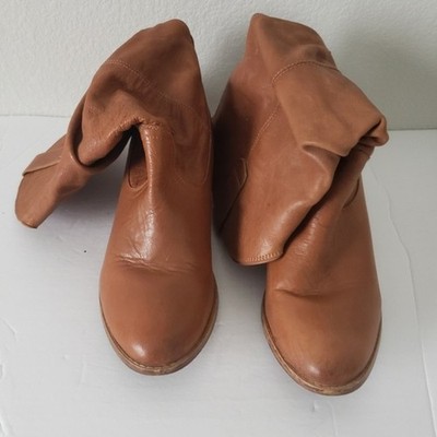 Tan Gianni Binni cowgirl boots size 10