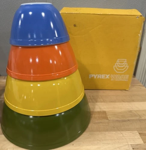 New Vtg PYREX Reverse Primary Colors Nesting Mixing Bowls Set # 400-404 w/ Box!