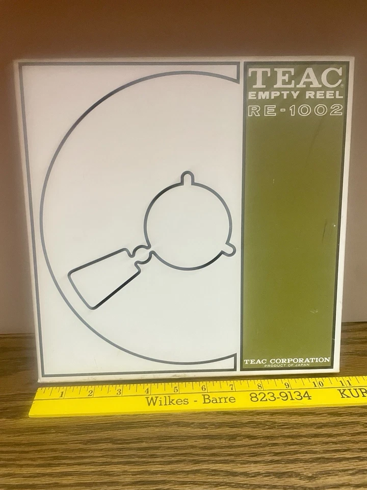 Caja de cinta vacía TEAC 10,5 pulgadas 1/4 pulgadas RE-1002 con accesorio de carrete de metal Maxell Foto 2 de 4