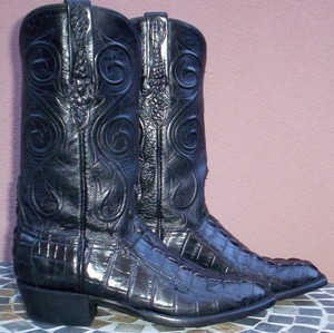 lucchese alligator tail boots