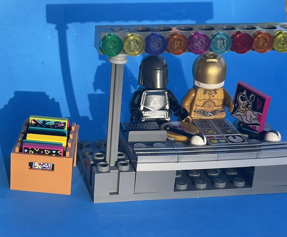 LEGO Star Wars C-3PO Dj Mandelorian Daft Punk Turntable Custom Made Read Descrip - Image 2 of 4