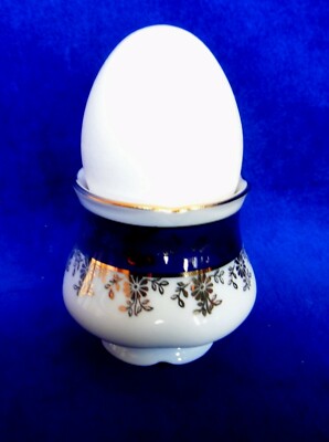 Egg cup Small, Golden Roses, Bone China Porcelain, Leander