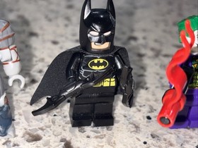 LEGO DC Superheroes Batman, The Joker The Joker&rsquo;s Henchmen Plus Mega Block Halo
