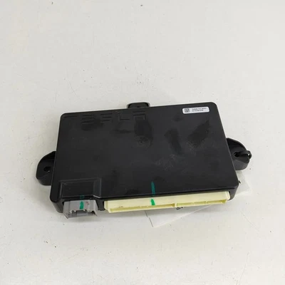 TESLA MODEL X Türsteuergerät hinten rechts 1045490-10-D 2017 25804711 - Bild 1 von 4