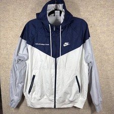 Giacca a vento Nike Windrunner uomo media UCLA College Corps blu navy bianca