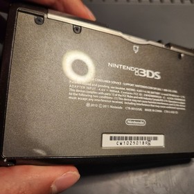 Nintendo 3DS System - Cosmo Black - W/Charger 