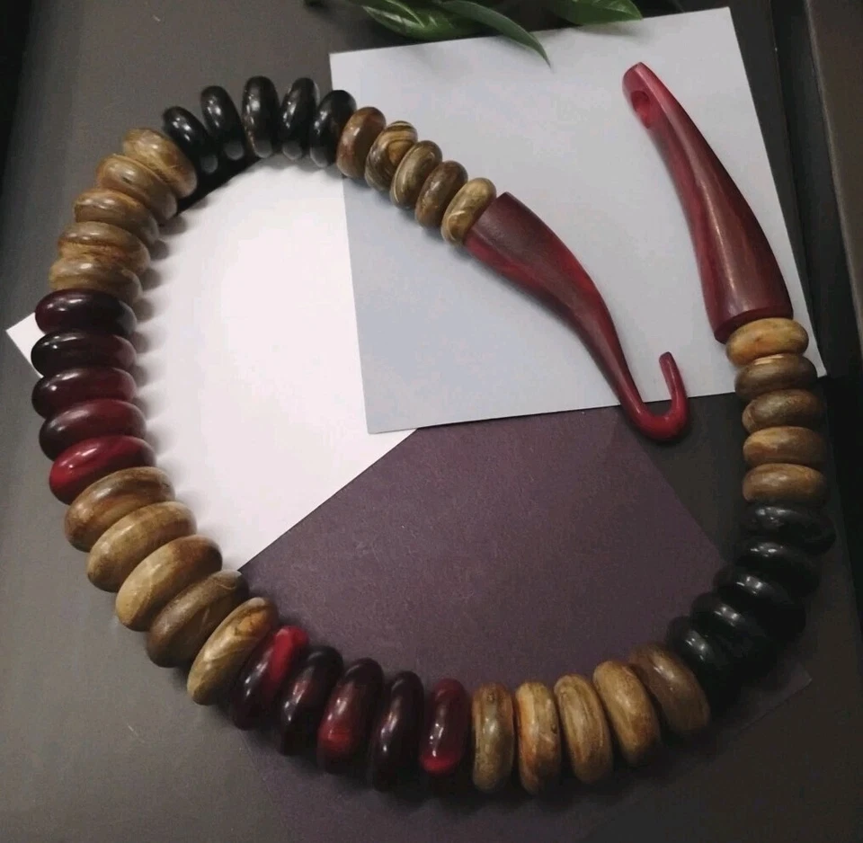 Designer CATHERINE NOLL Disco Liso e Tátil Icônico com Colar Red Horn 18"! - Imagem 4 de 4