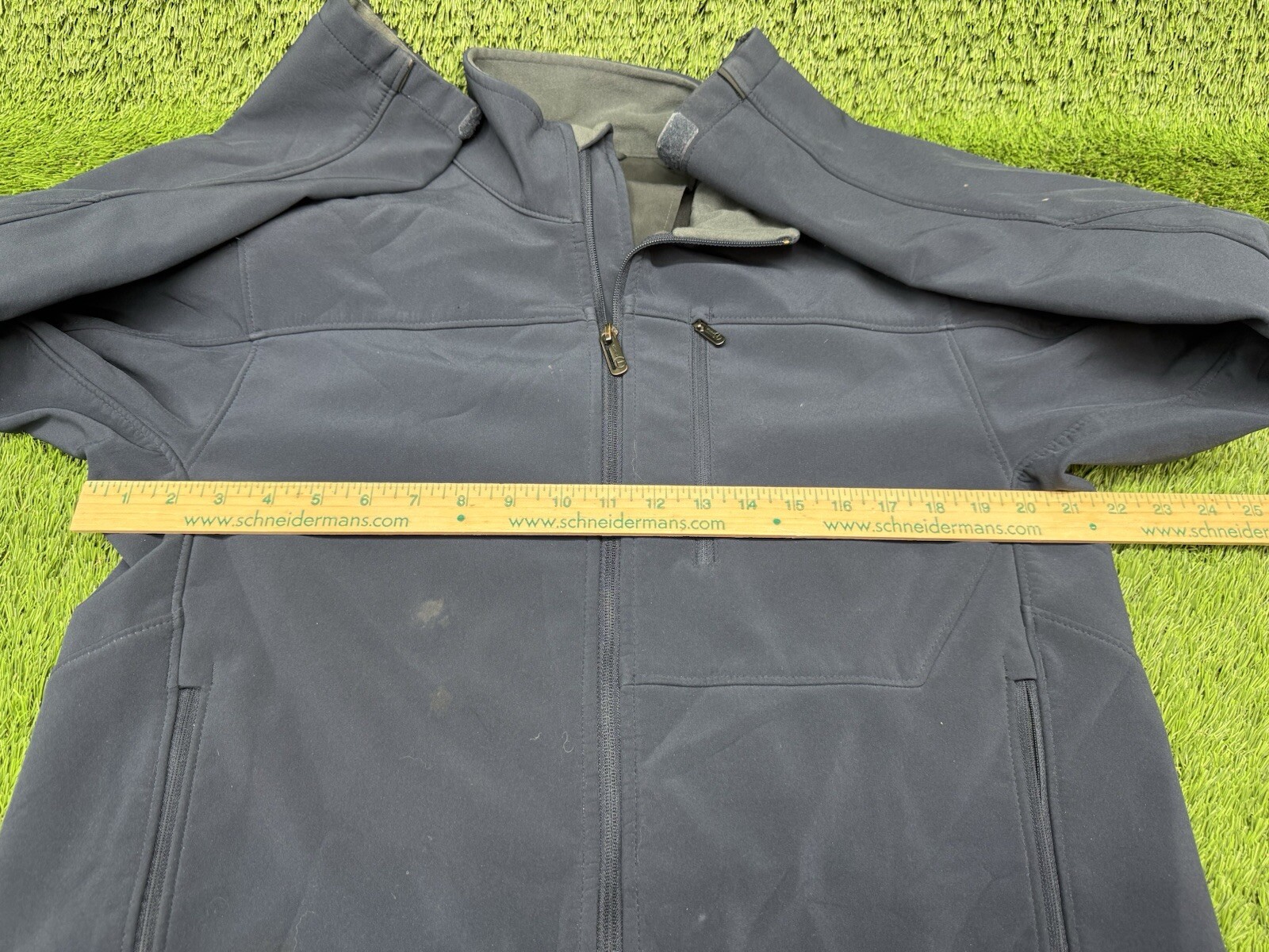 Men's TUMI TECH Full-Zip Softshell  JACKET Black … - image 6