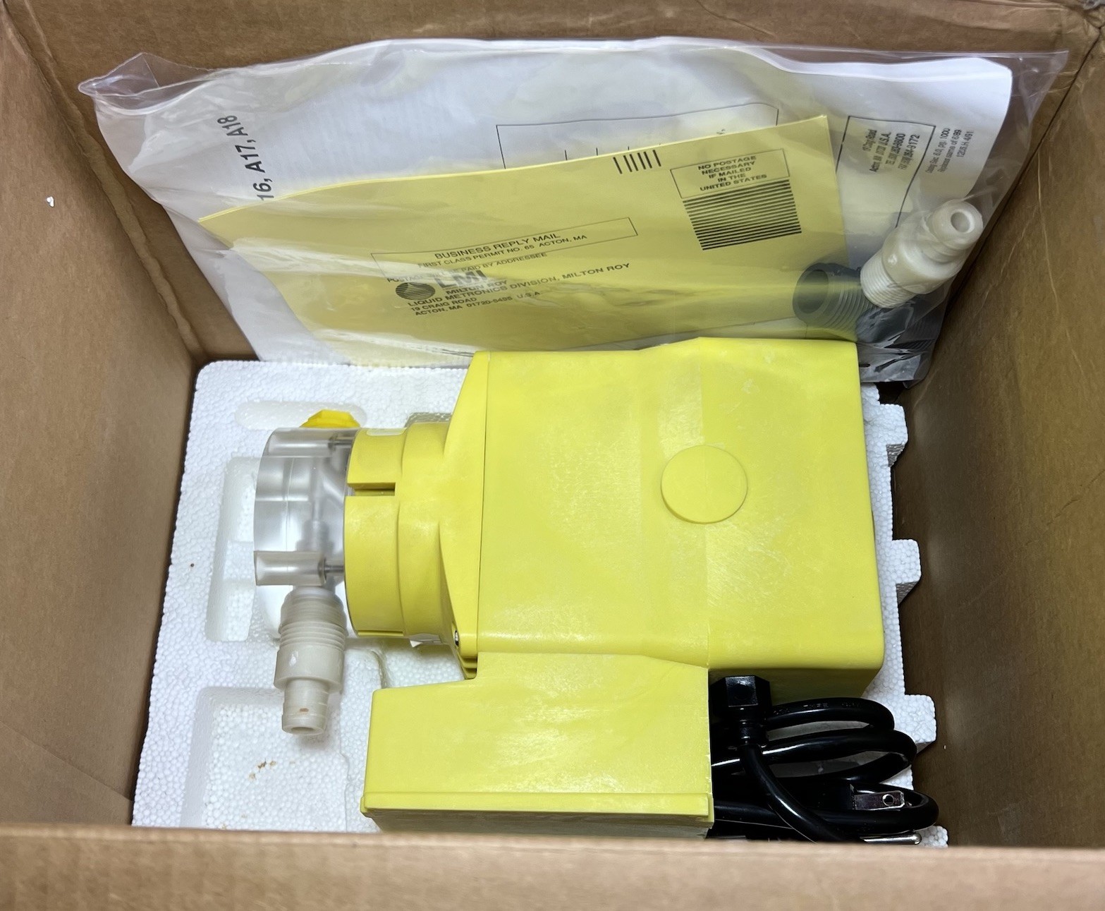 LMI Milton Roy A141-156P Electromagnetic Dosing Pump 115V 250PSI 265LPH -NEW NOS