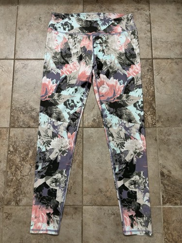 NWT Fabletics Power Hold Leggings Size M Floral Stretch Yoga MSRP $80 