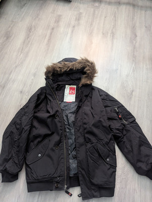 es SKB Winterjacke Herren Gr. M schwarz / Retro 