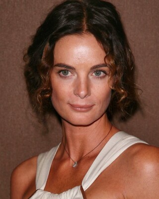 GABRIELLE ANWAR 8x10 PHOTO * 