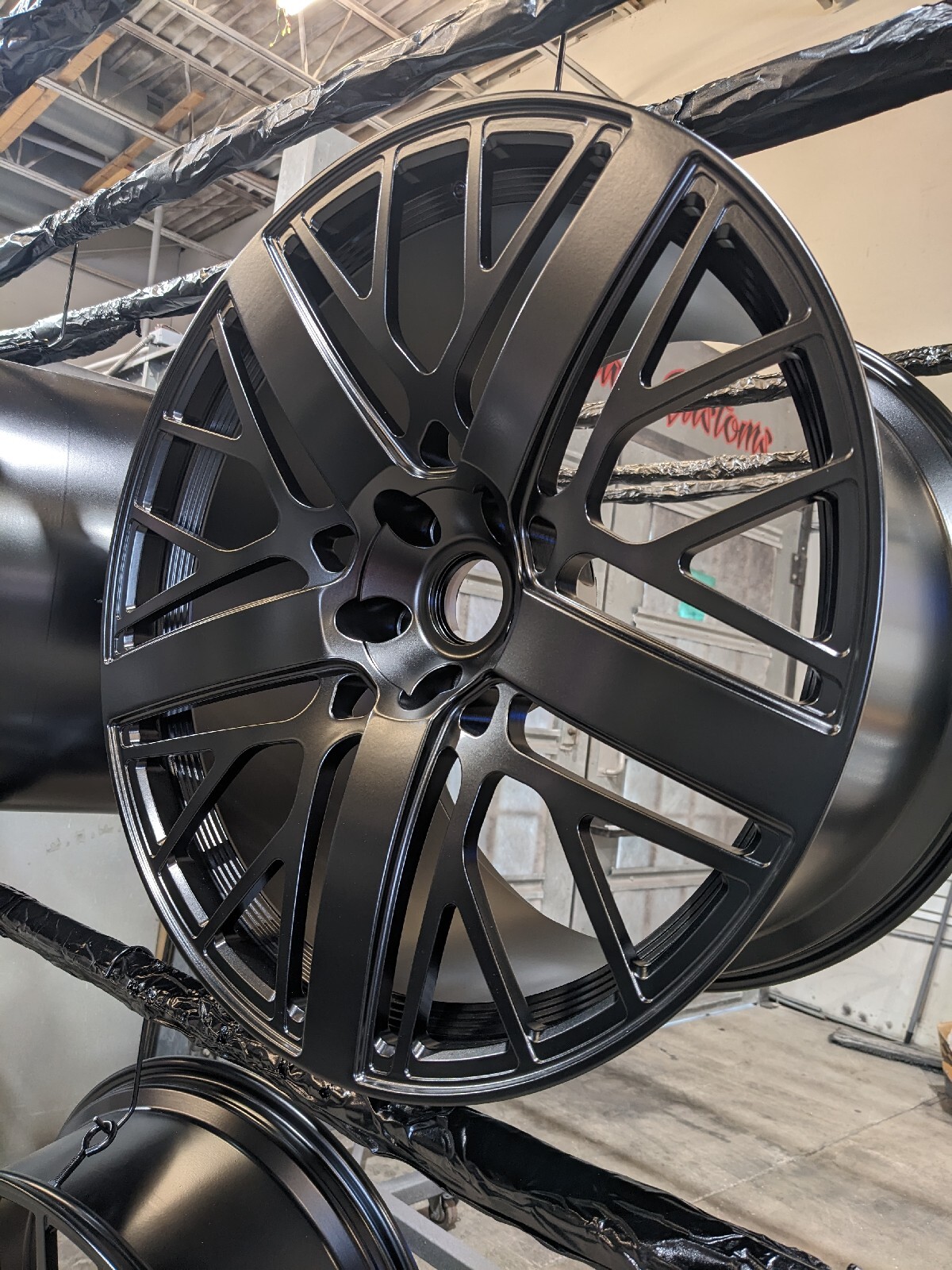 Updated Description Fondmetal Signature Lamborghini Aventador Specific wheels