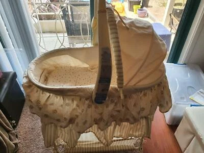 gumtree bassinet
