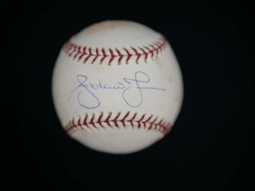 ANDRUW JONES SIGNED OFFICIAL MAJOR LEAGUE BASEBALL - FADING - TONING - SPOTTING