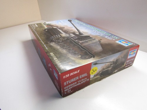 Trumpeter 1:35 Scale 12.8cm Selbstfahrlafette L/61 "Sturer Emil" modelkit #00350 - Picture 2 of 12