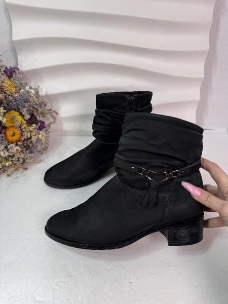 Women Medicus Boots Black Nubuck 39