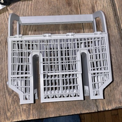 Bosch Dishwasher SHE3AR52UC/18 Silverware Basket P/N 00675794