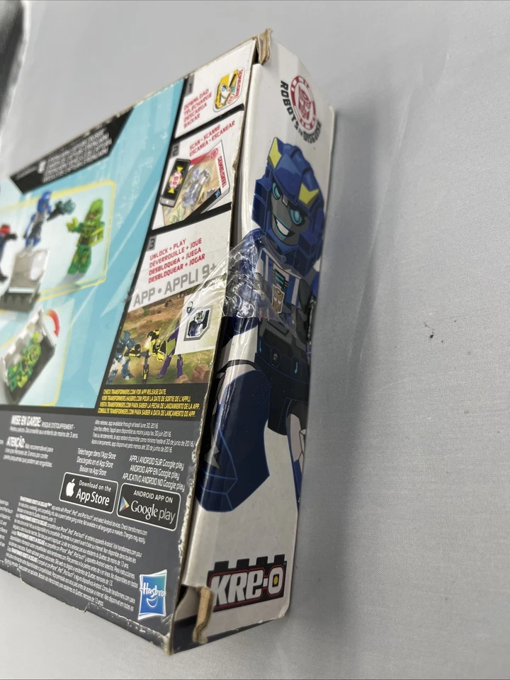 KRE-O Hasbro Transformers STRONGARM CAPTURE CRUISER Building Set - 105 pcs. - Image 3 of 4