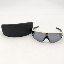 Oakley Meta Vanguard Smart Glasses w/ Charging Case (0W8001-0552) White