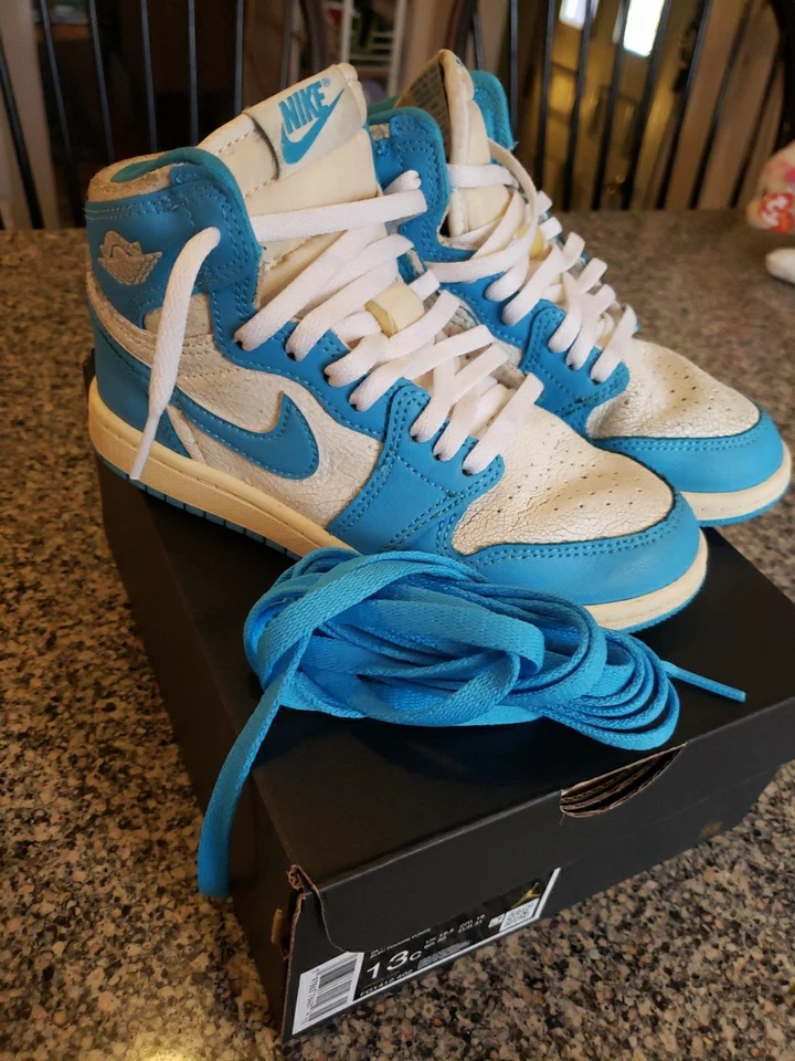 Jordan 1 Retro Alto OG (PS) 13c UNC Foto 3 de 4