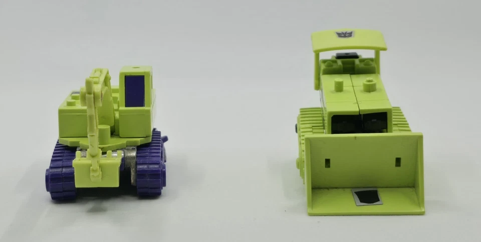 Vintage 1985 Transformers Devastator Constructicons Scrapper & Scavenger - Image 2 of 4