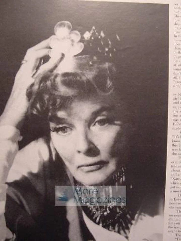LOOK Magazine August 6 1968 KATHARINE HEPBURN TWIGGY  - Image 4 of 4