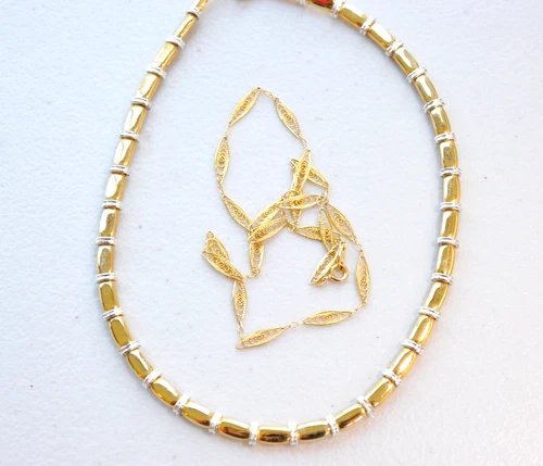 Gold Toned   & two tone necklace Jewelry LOT Napier  Trifari AJ29