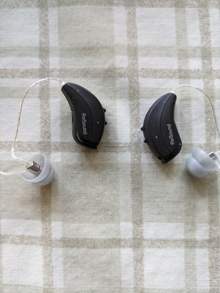 Lightly Used Resound Bluetooth Hearing Aids eBay
